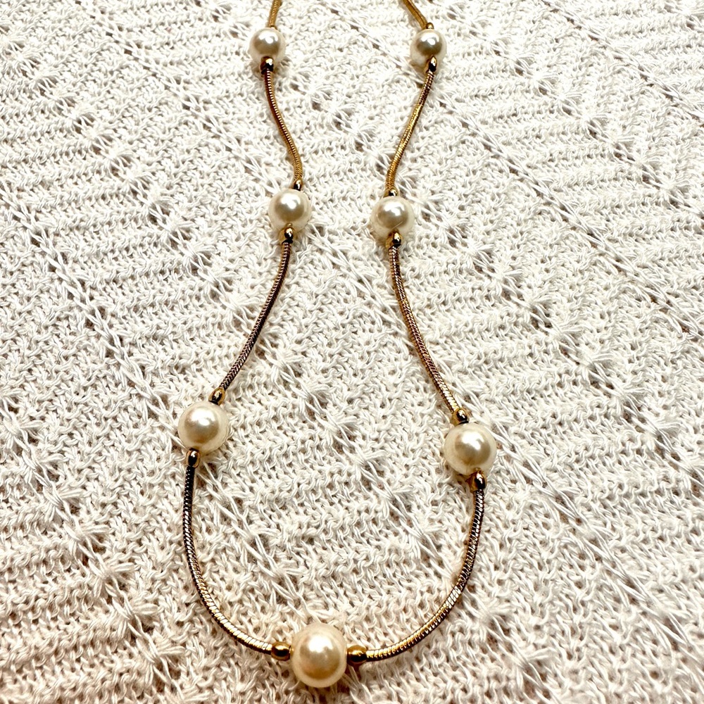 Vintage Monet Pearl and Gold Tone Necklace